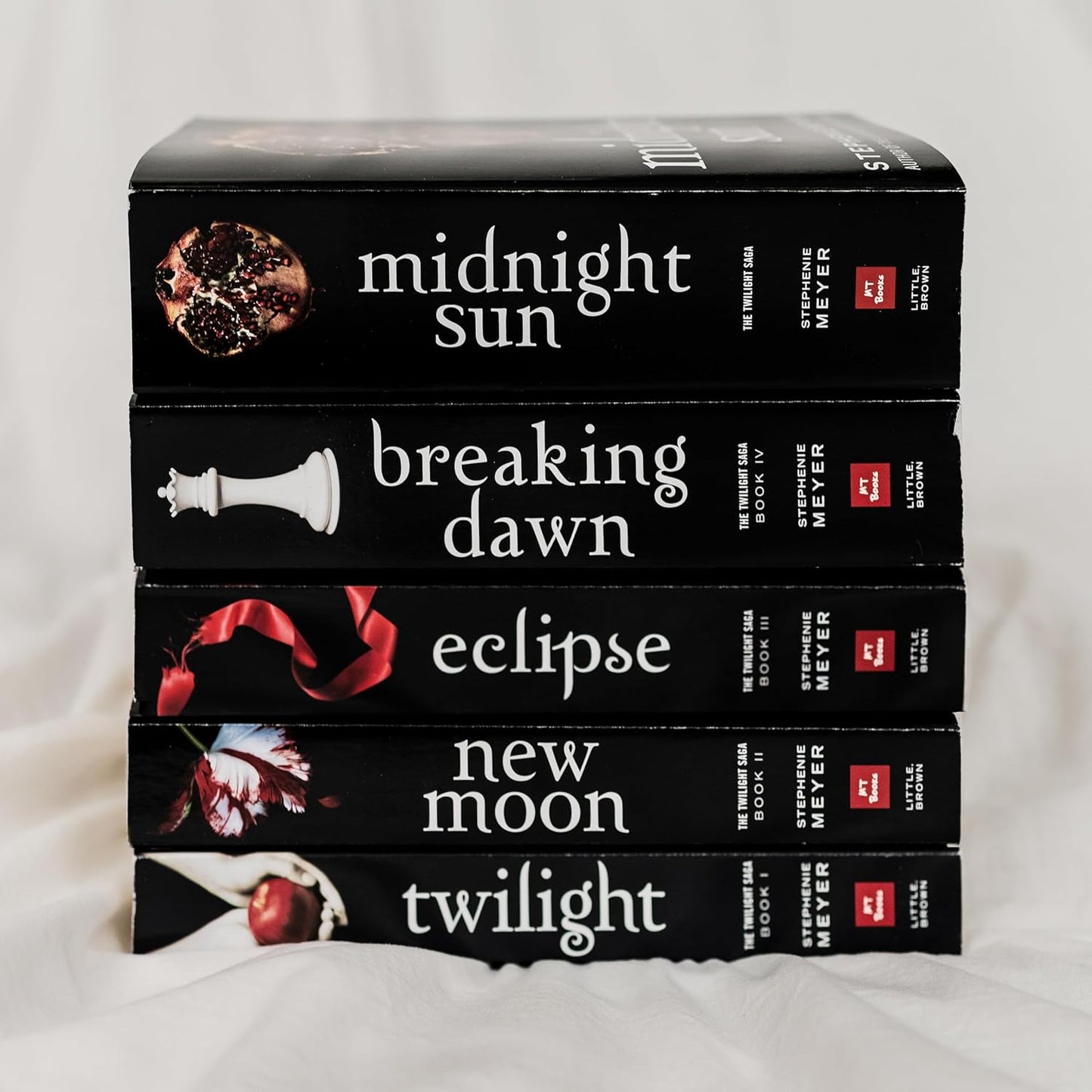 Twilight (The Twilight Saga, 1)